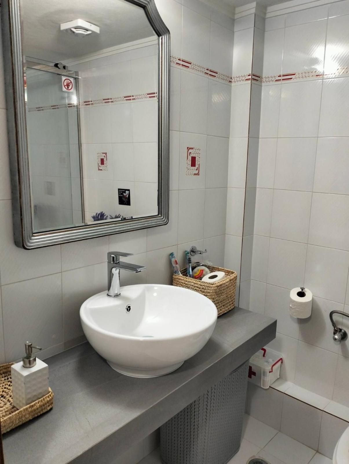 Helens Apartment Толон Экстерьер фото